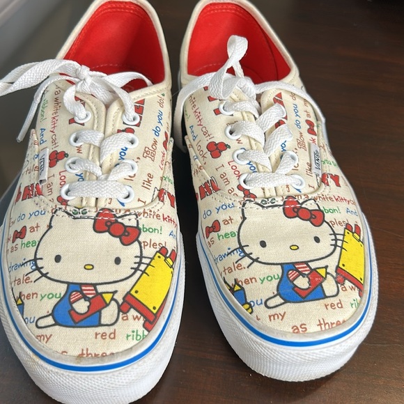 Vans X Hello Kitty Limited Edition 2014 Low Top Kids Sneakers size 4 - Picture 9 of 16